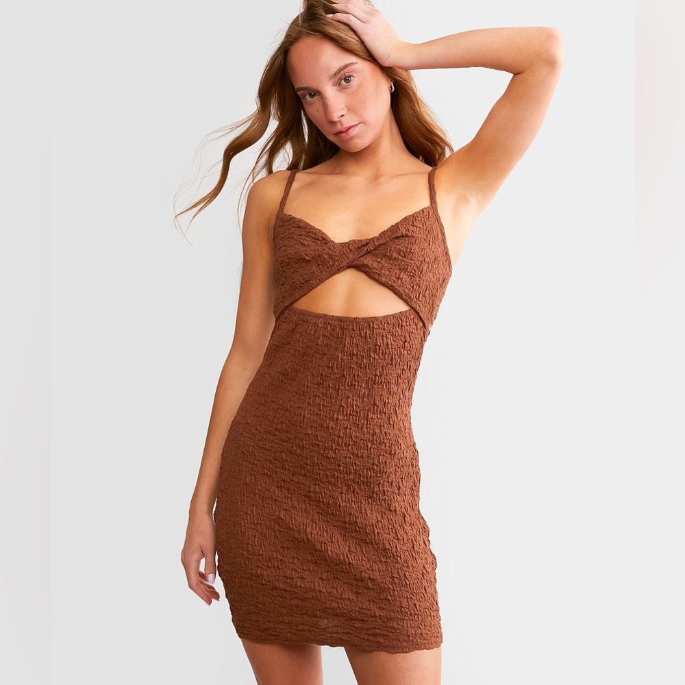 Billabong Crinkle Textured Bodycon Mini Dress Cutout Front Twist L Brown